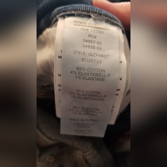 Good American Jeans - Picture 6 of 8